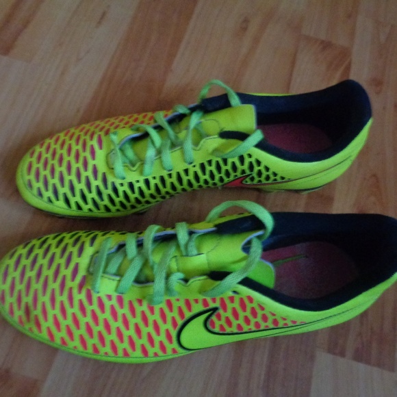 Nike Magistax Proximo Tf Hal Saha Ayakkab s n11.com
